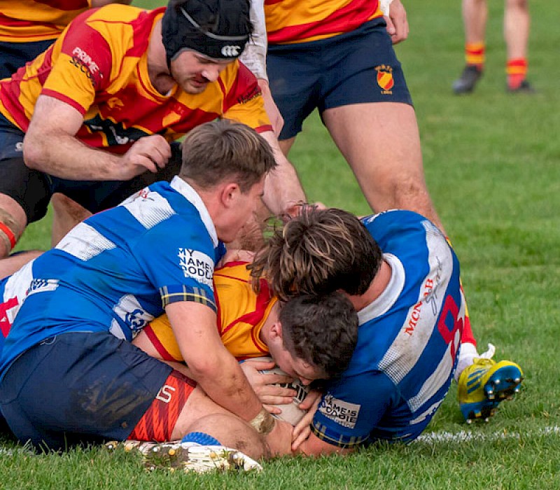 West gain 2 bonus points against Howe of Fife